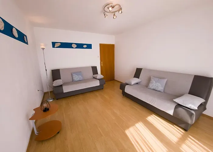 Appartement Cacija *