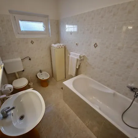 Appartement Cacija *