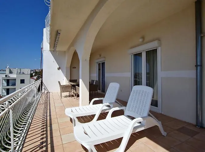 卡斯加公寓酒店 * 特罗吉尔